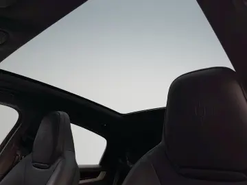 Cayenne E-Hybrid Coupe   Sportabgasanlage   BOSE