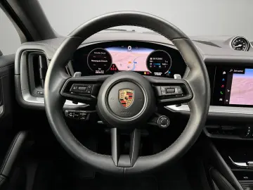 Cayenne E-Hybrid Coupe   Sportabgasanlage   BOSE