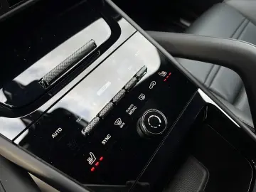 Cayenne E-Hybrid Coupe   Sportabgasanlage   BOSE