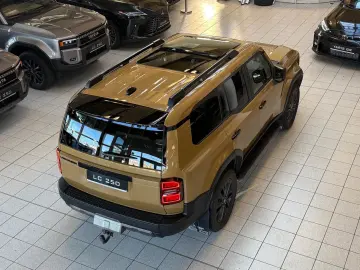 LC 250 - TEC EDITION-7-SEATS-PANORAMA-HEADUP-JBL