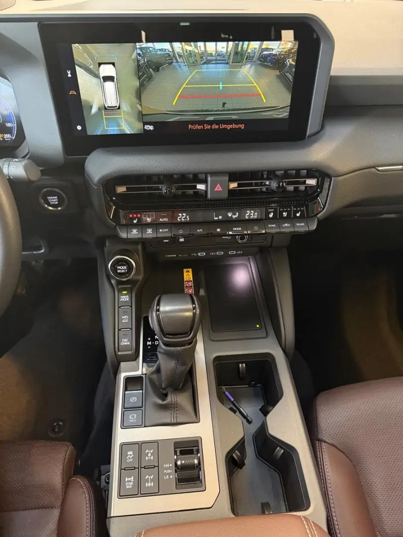 LC 250 - TEC EDITION-7-SEATS-PANORAMA-HEADUP-JBL