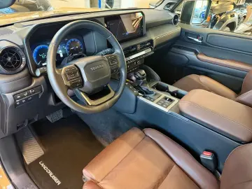 LC 250 - TEC EDITION-7-SEATS-PANORAMA-HEADUP-JBL