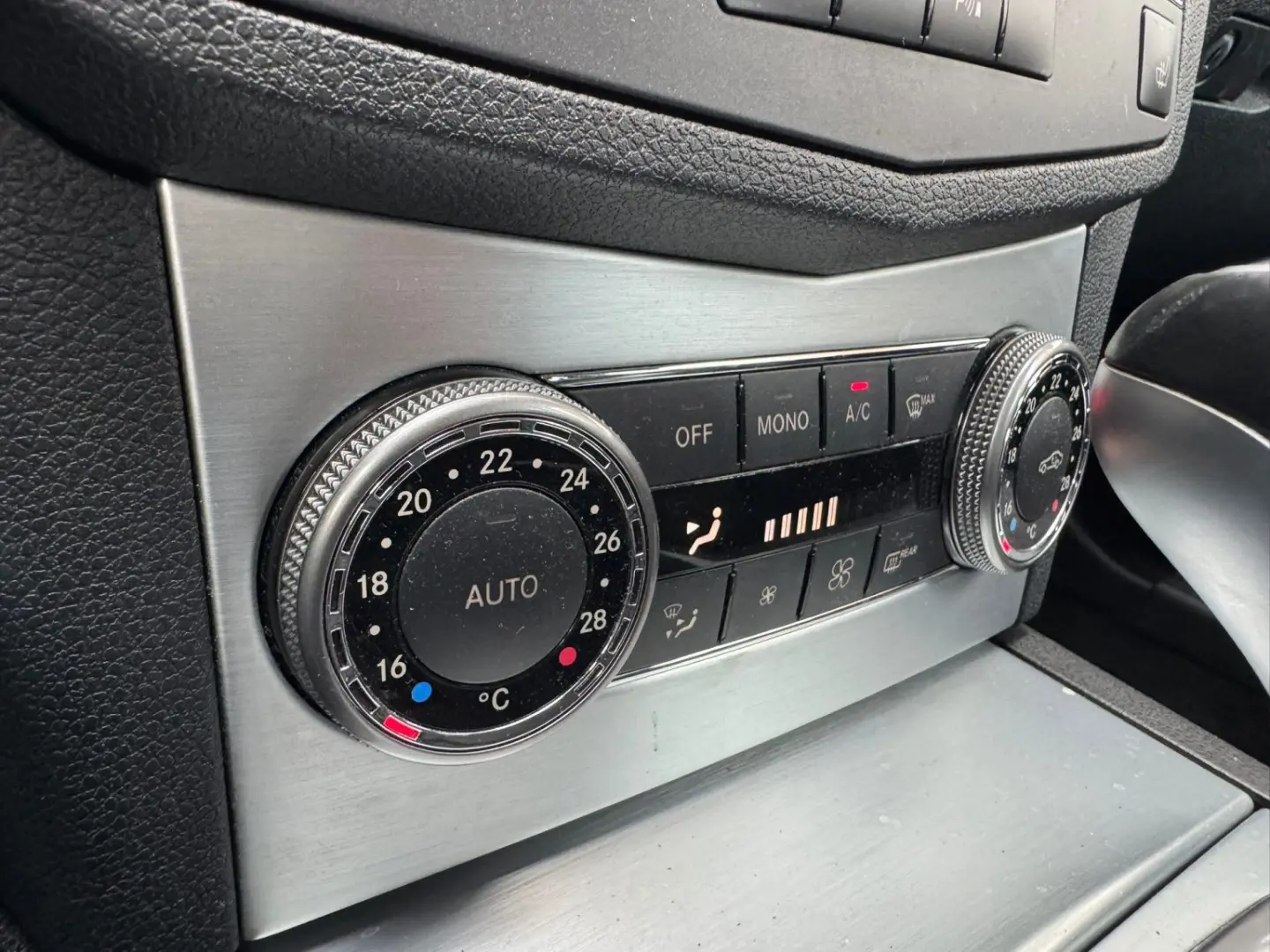 Mercedes-Benz C220 - 2009