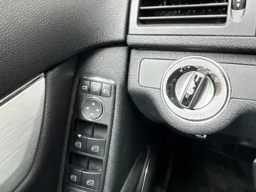 Mercedes-Benz C220 - 2009