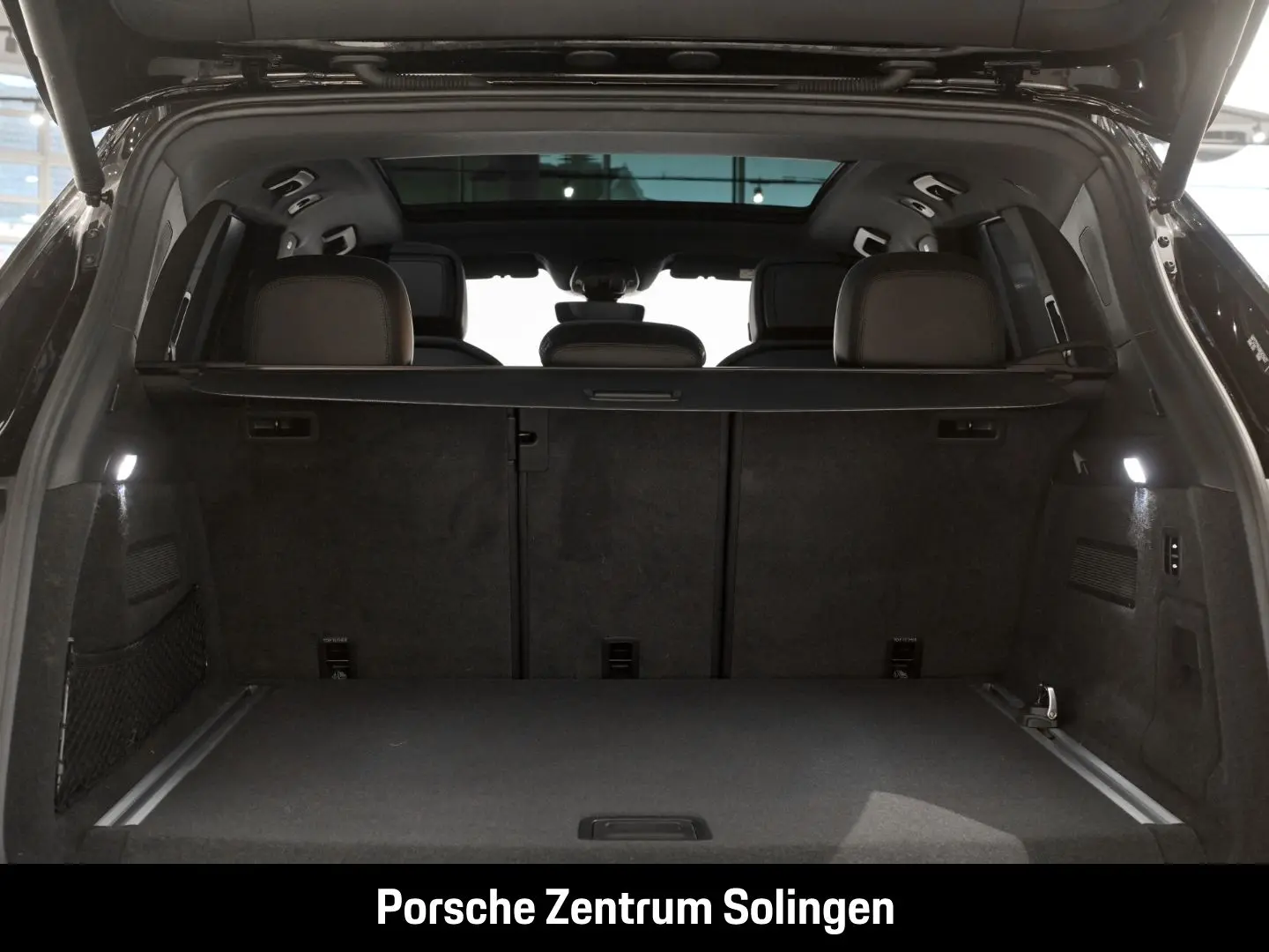 Cayenne E-Hybrid HD Surround BOSE