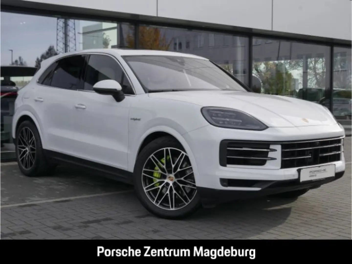 Cayenne E-Hybrid SoftClo Massage Ventilat PassDispl Matrix