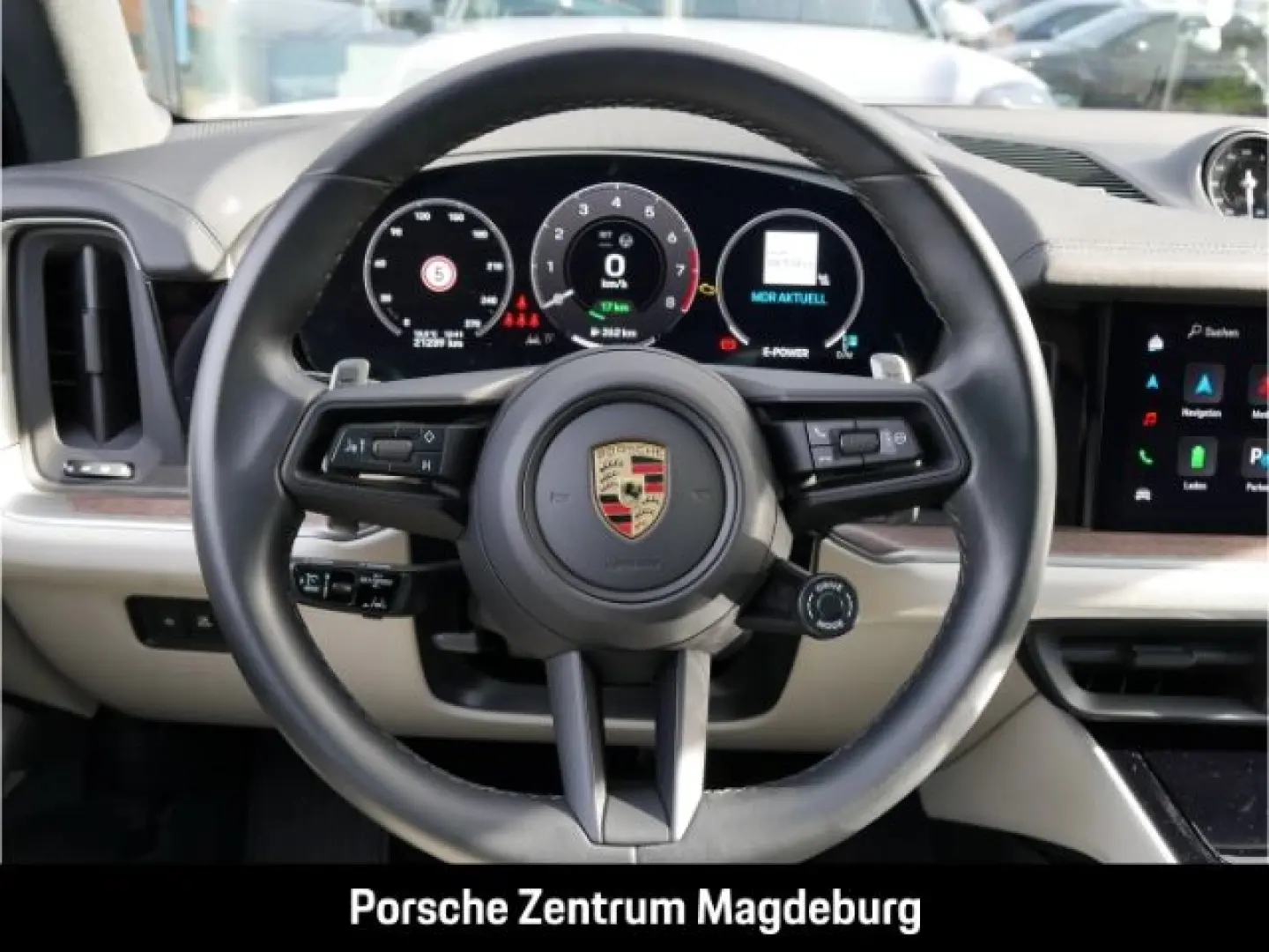 Cayenne E-Hybrid SoftClo Massage Ventilat PassDispl Matrix