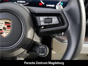 Cayenne E-Hybrid SoftClo Massage Ventilat PassDispl Matrix