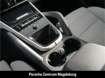 Cayenne E-Hybrid SoftClo Massage Ventilat PassDispl Matrix