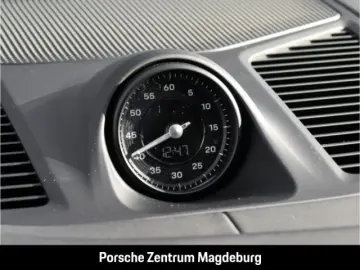 Cayenne E-Hybrid SoftClo Massage Ventilat PassDispl Matrix