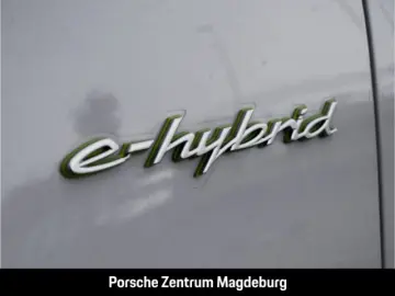 Cayenne E-Hybrid SoftClo Massage Ventilat PassDispl Matrix