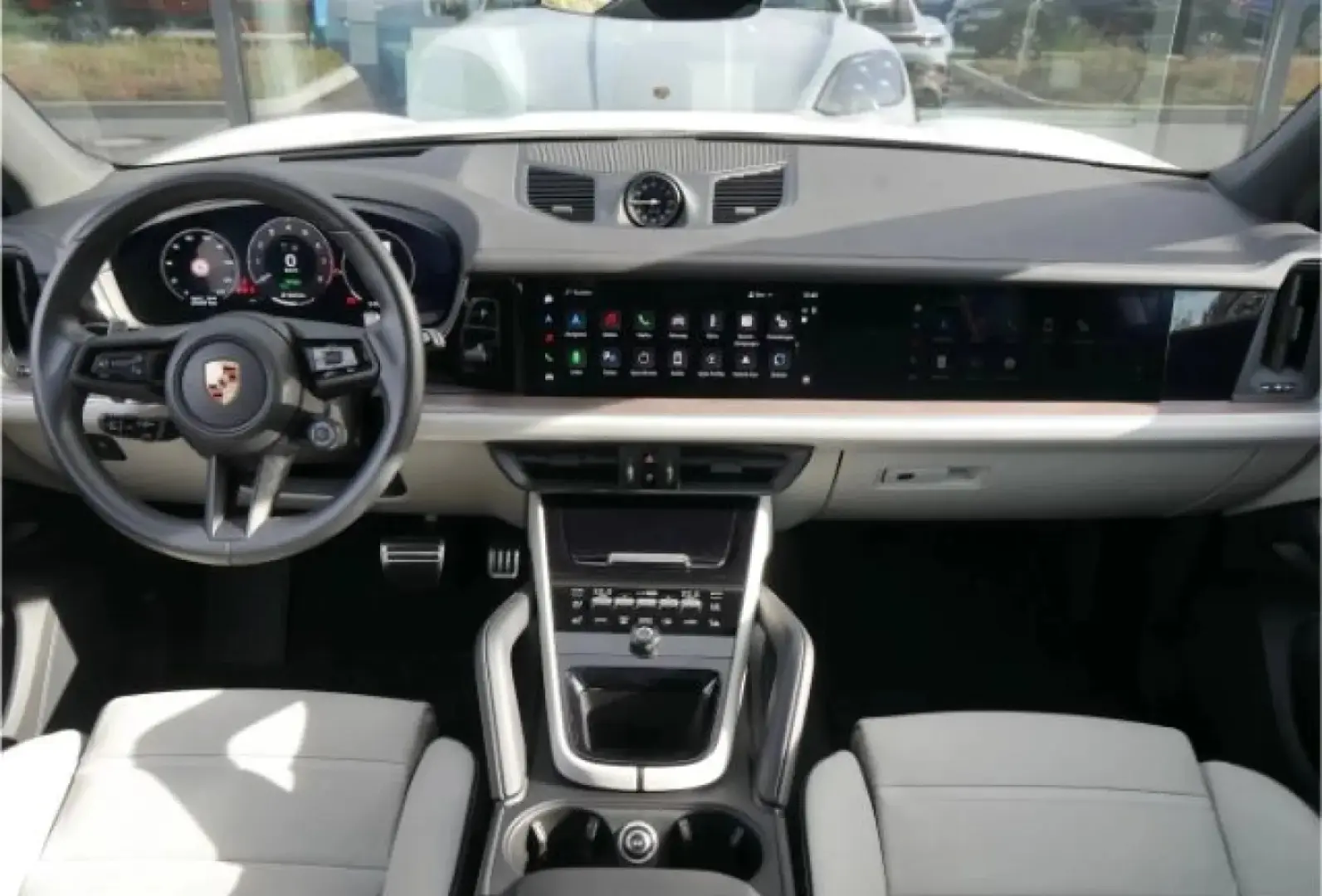 Cayenne E-Hybrid SoftClo Massage Ventilat PassDispl Matrix