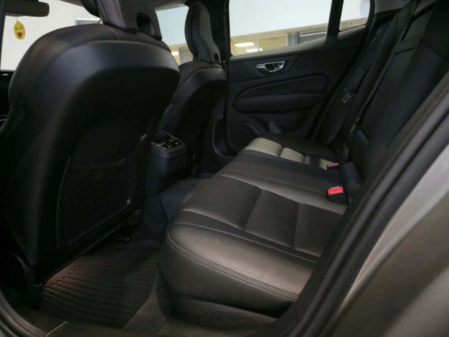 VOLVO S60 2.0 T6 306CP Momentum AT8 AWD