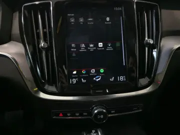 VOLVO S60 2.0 T6 306CP Momentum AT8 AWD