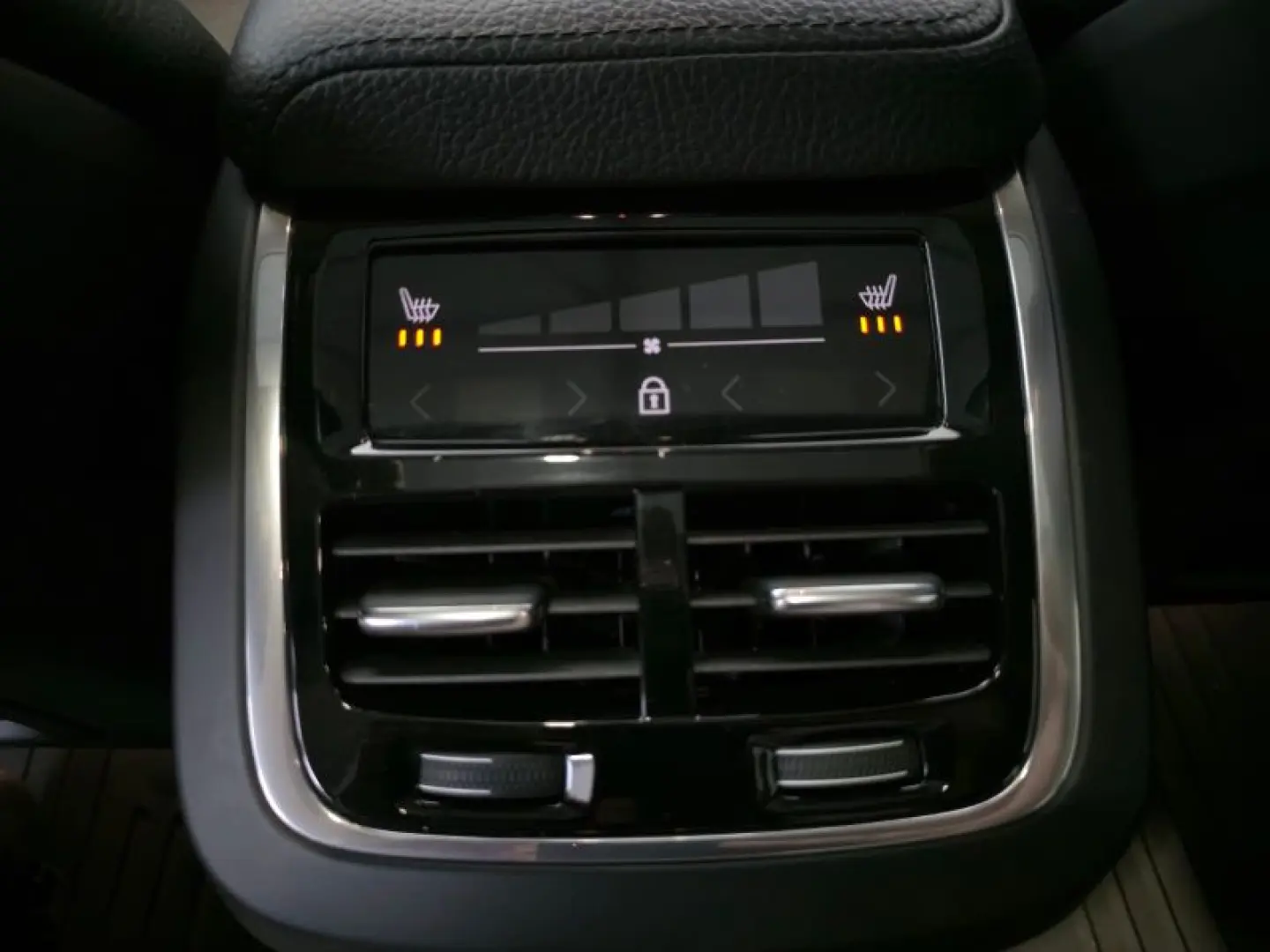 VOLVO S60 2.0 T6 306CP Momentum AT8 AWD