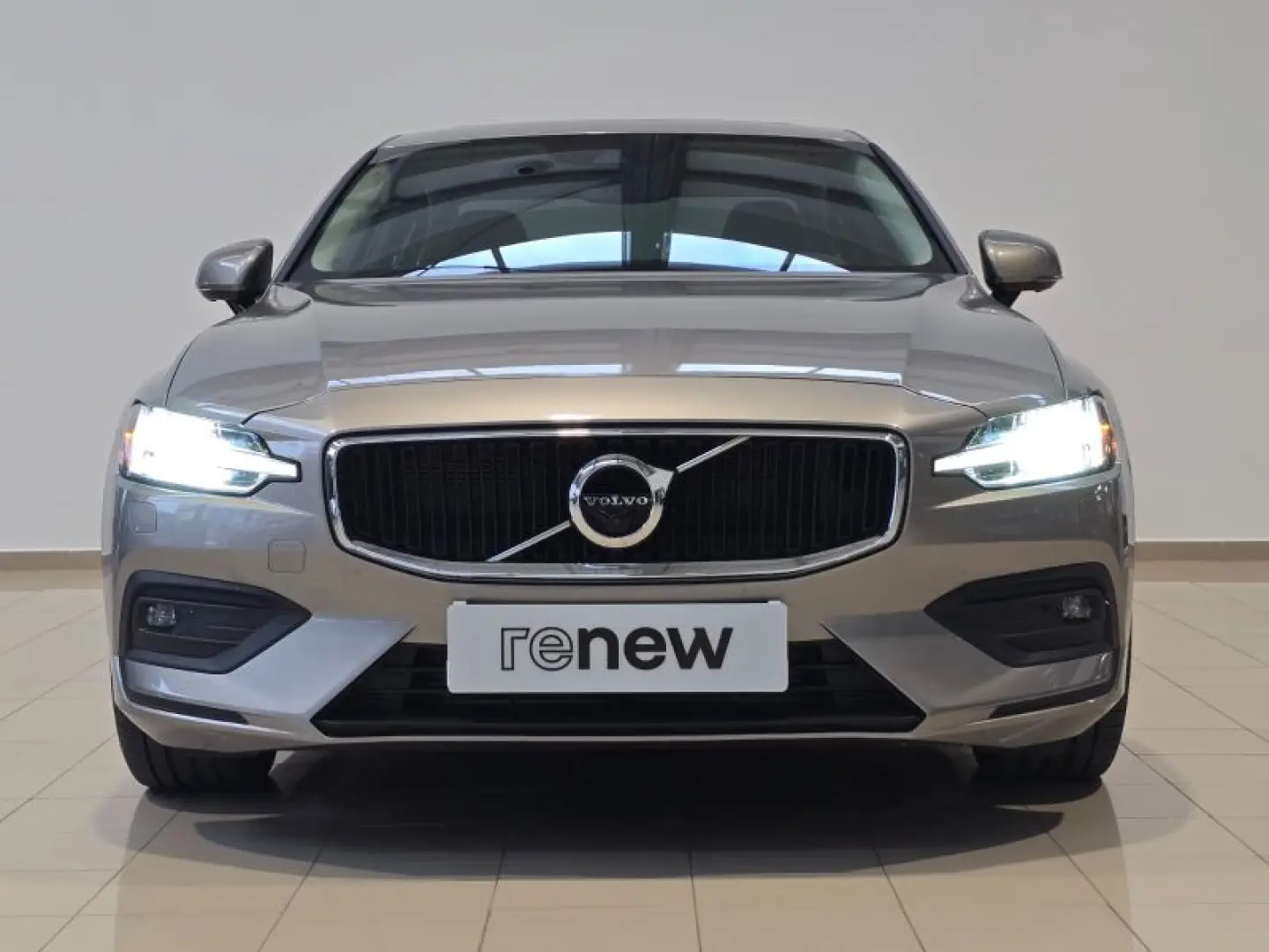 VOLVO S60 2.0 T6 306CP Momentum AT8 AWD