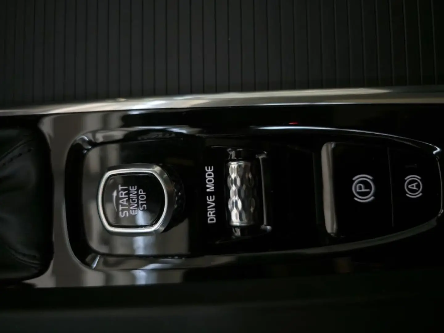 VOLVO S60 2.0 T6 306CP Momentum AT8 AWD