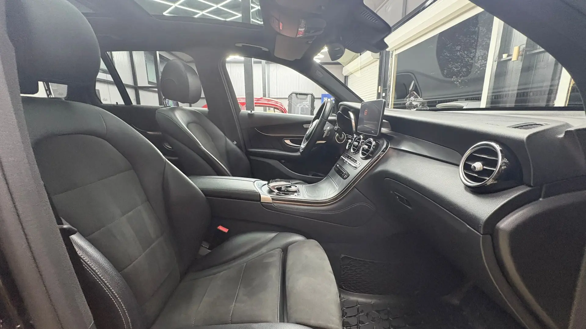 Mercedes-Benz GLC 250 d 4Matic 9G-TRONIC AMG Line