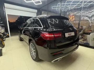 Mercedes-Benz GLC 250 d 4Matic 9G-TRONIC AMG Line