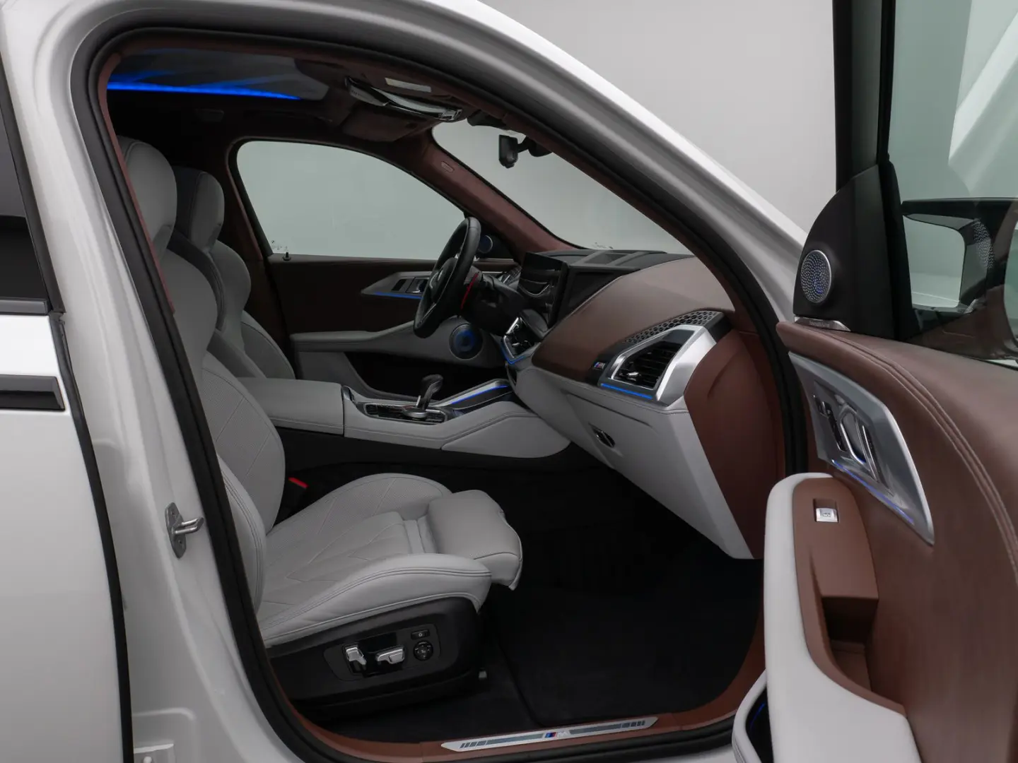 XM Individual M Sitze DAB B&W Massage SoftClose