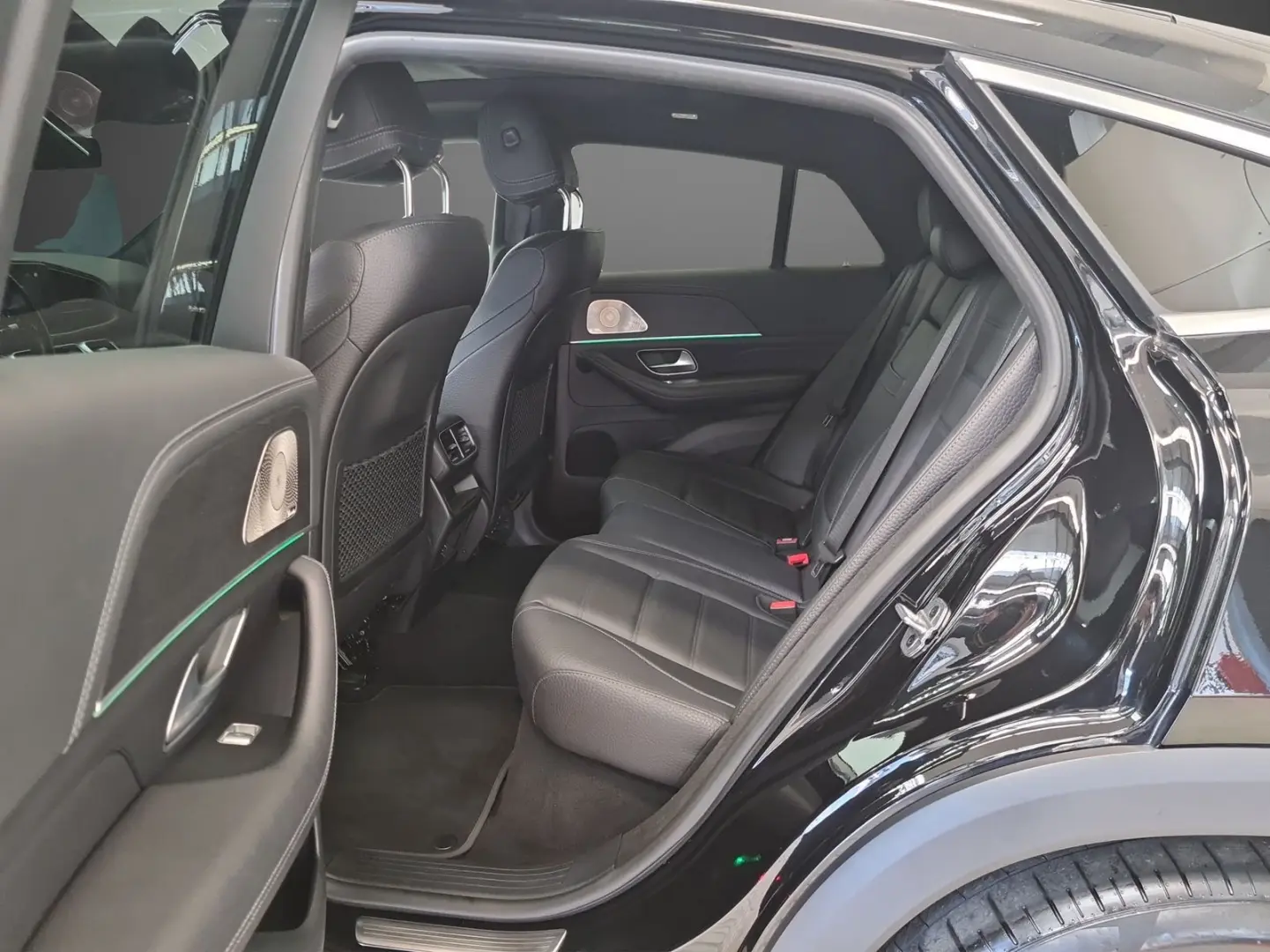 GLE 300 d 4M Coupé Pano Multibeam Burmester 20