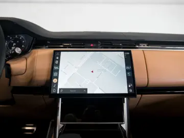 Range Rover P460e SE 24MY