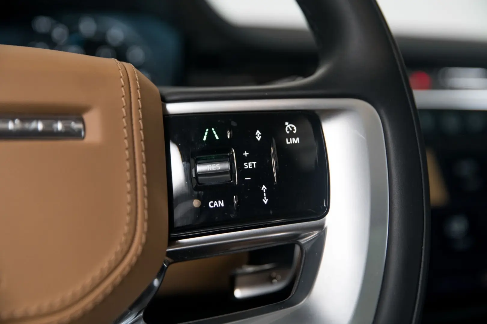 Range Rover P460e SE 24MY