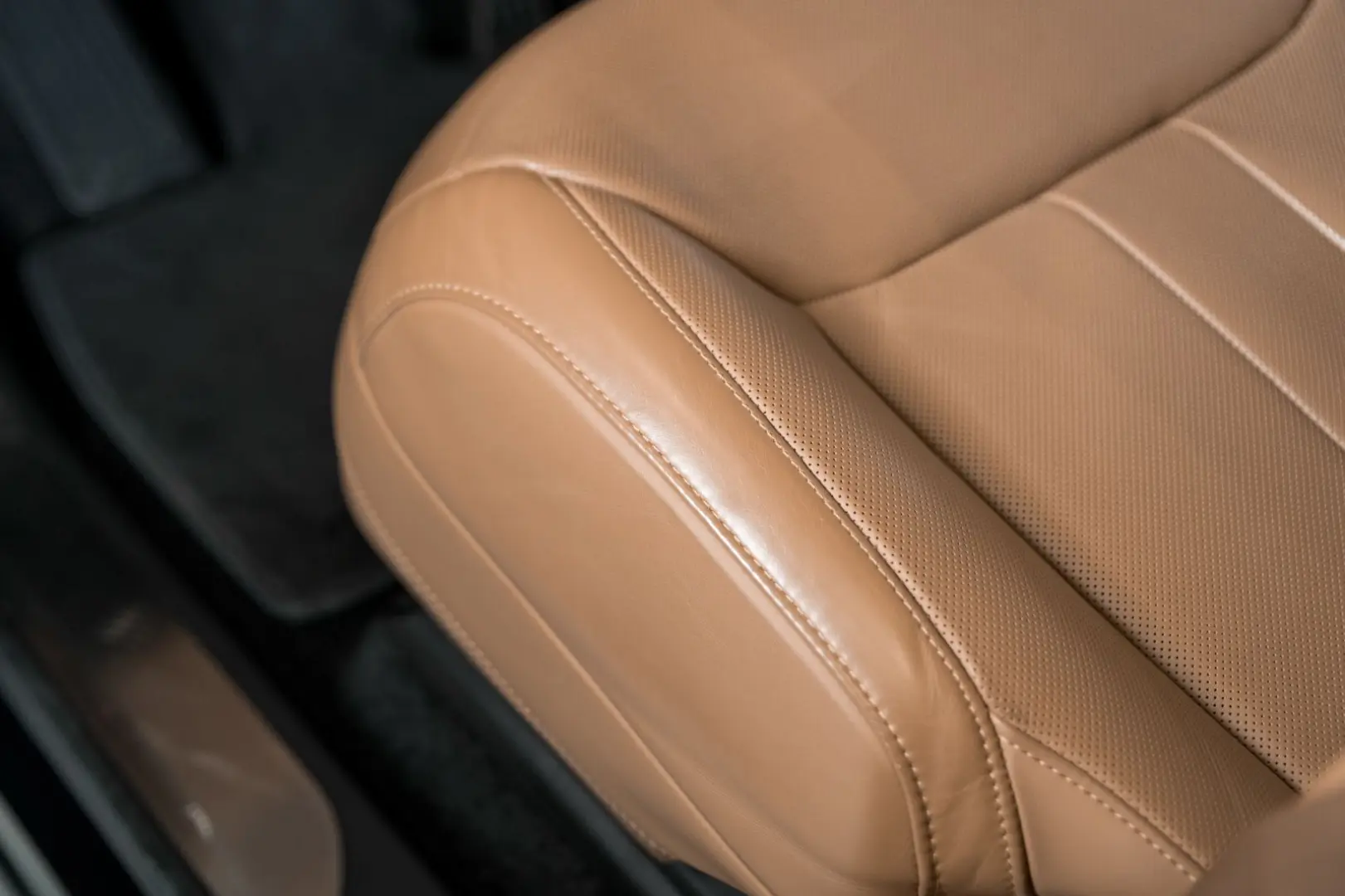 Range Rover P460e SE 24MY