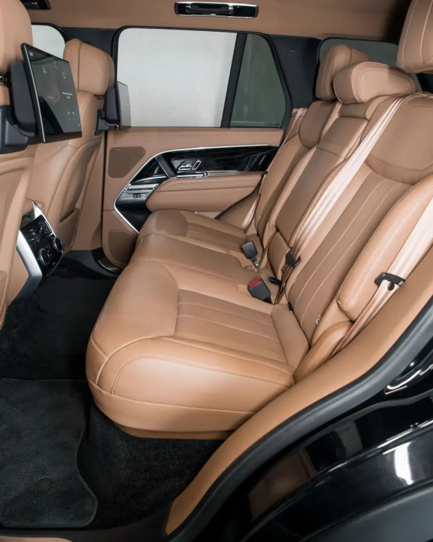 Range Rover P460e SE 24MY