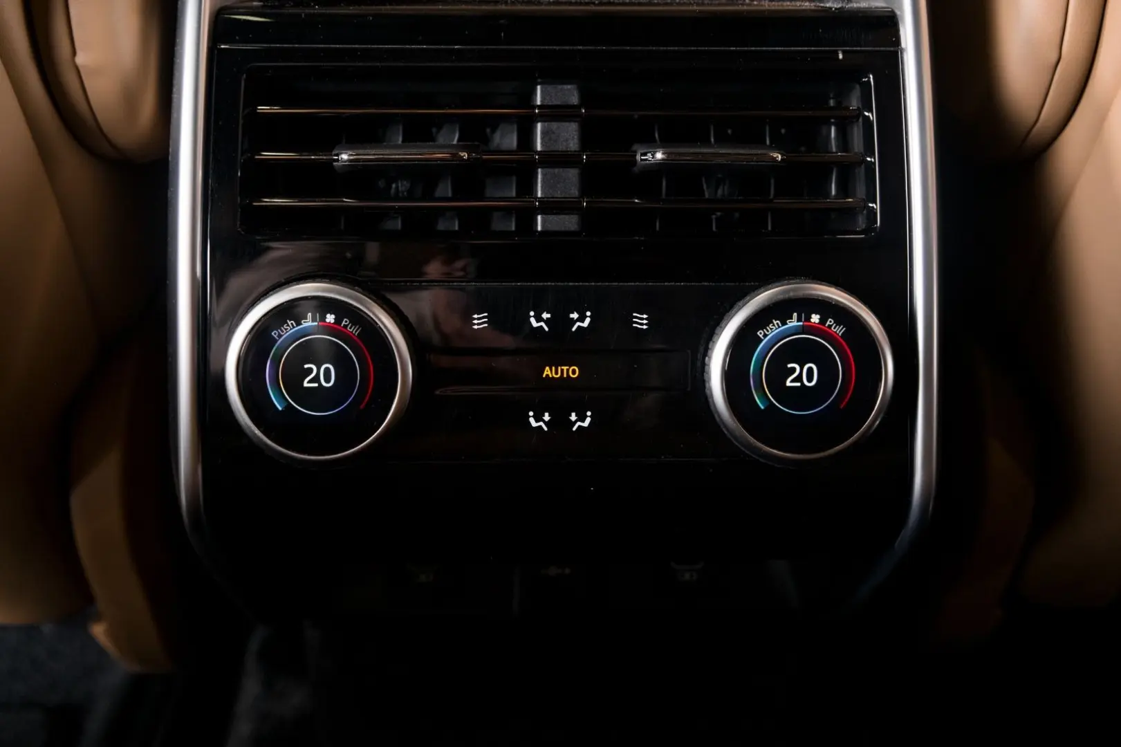 Range Rover P460e SE 24MY