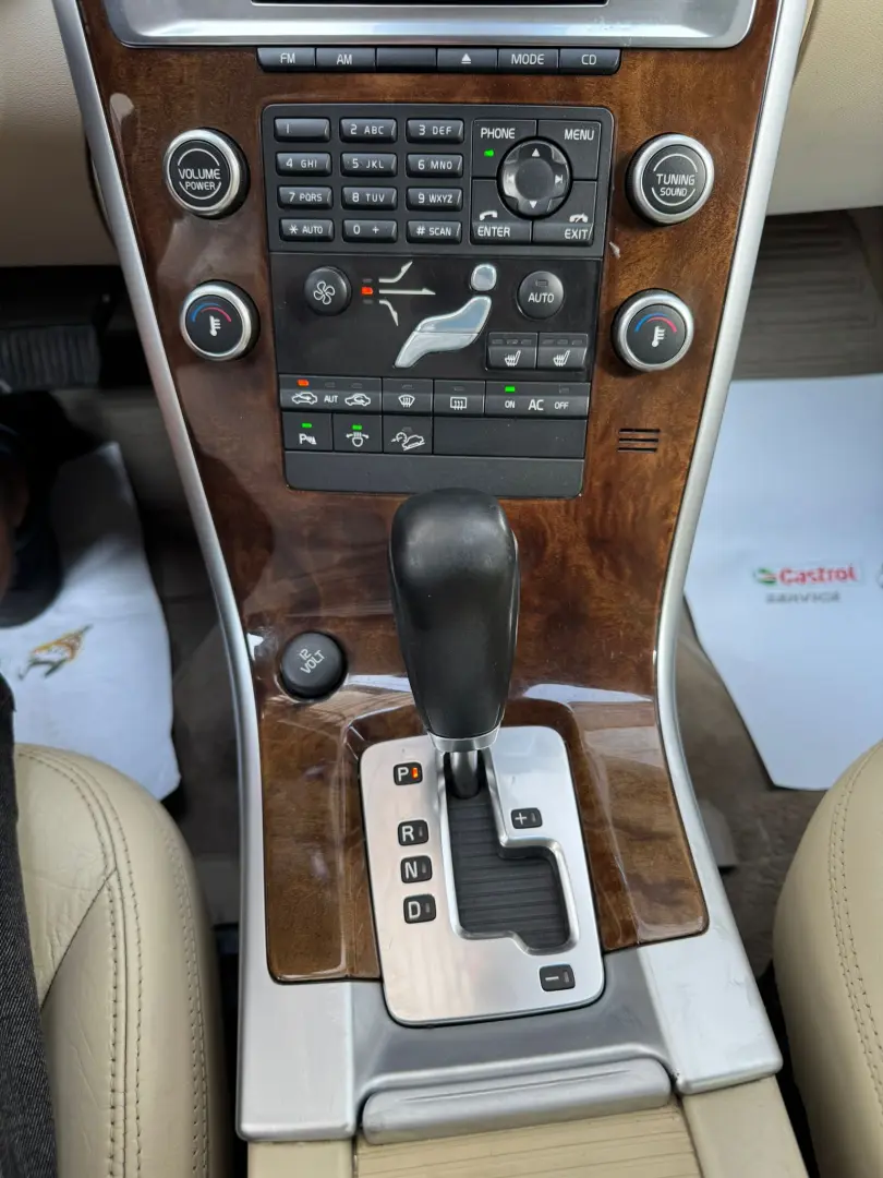 Volvo Xc  60 – 2009– 2.4 diesel