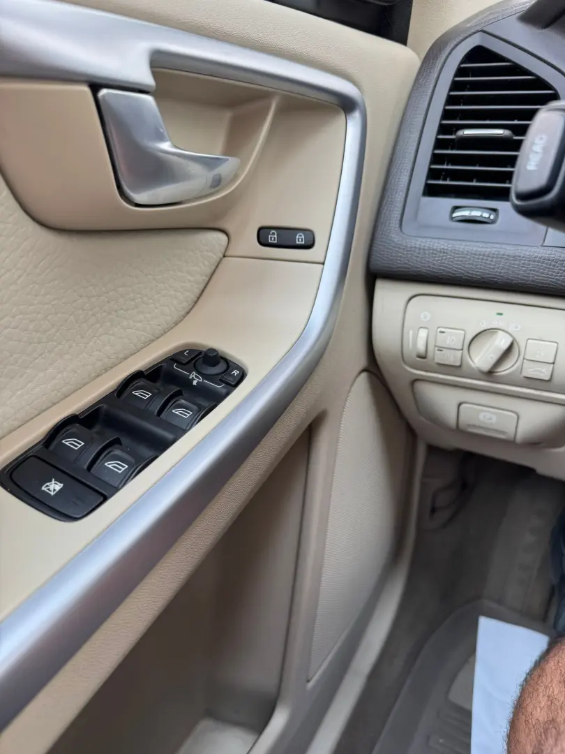 Volvo Xc  60 – 2009– 2.4 diesel