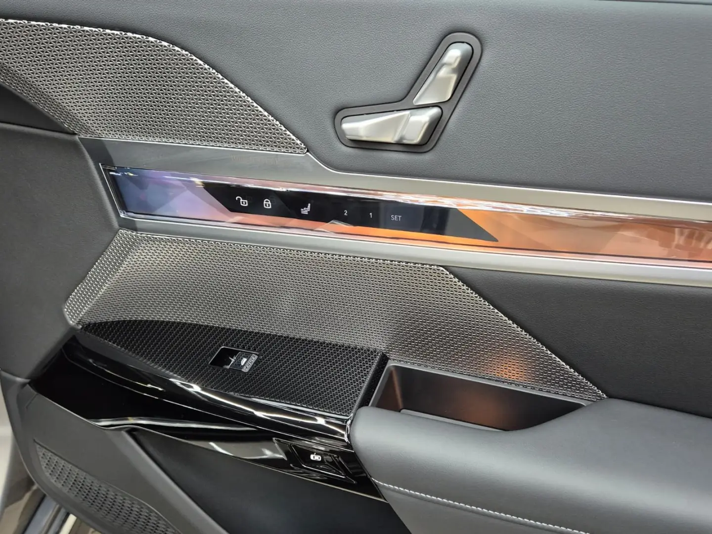 M760 e xD M PAKET PANO HEAD SOFT MEMO B&W 360