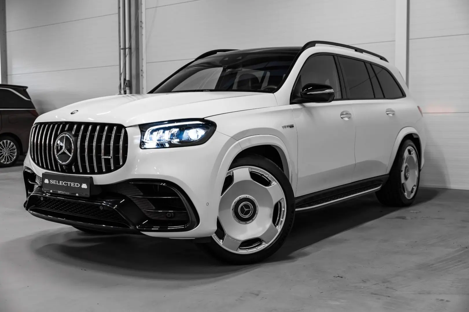 GLS 63 AMG PANO CARBON 23 7SEATS