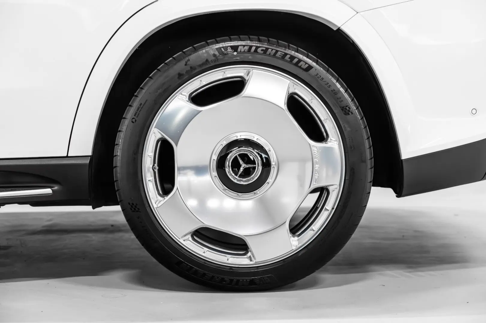 GLS 63 AMG PANO CARBON 23 7SEATS