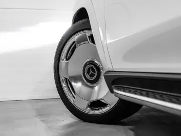 GLS 63 AMG PANO CARBON 23 7SEATS