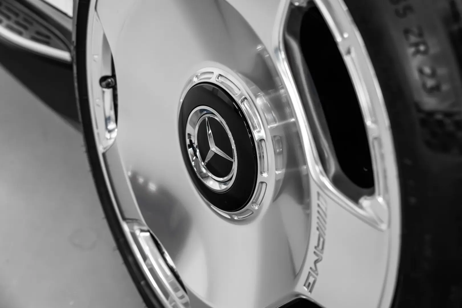 GLS 63 AMG PANO CARBON 23 7SEATS