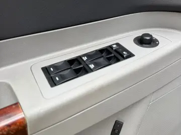 Chrysler 300C  – 2006