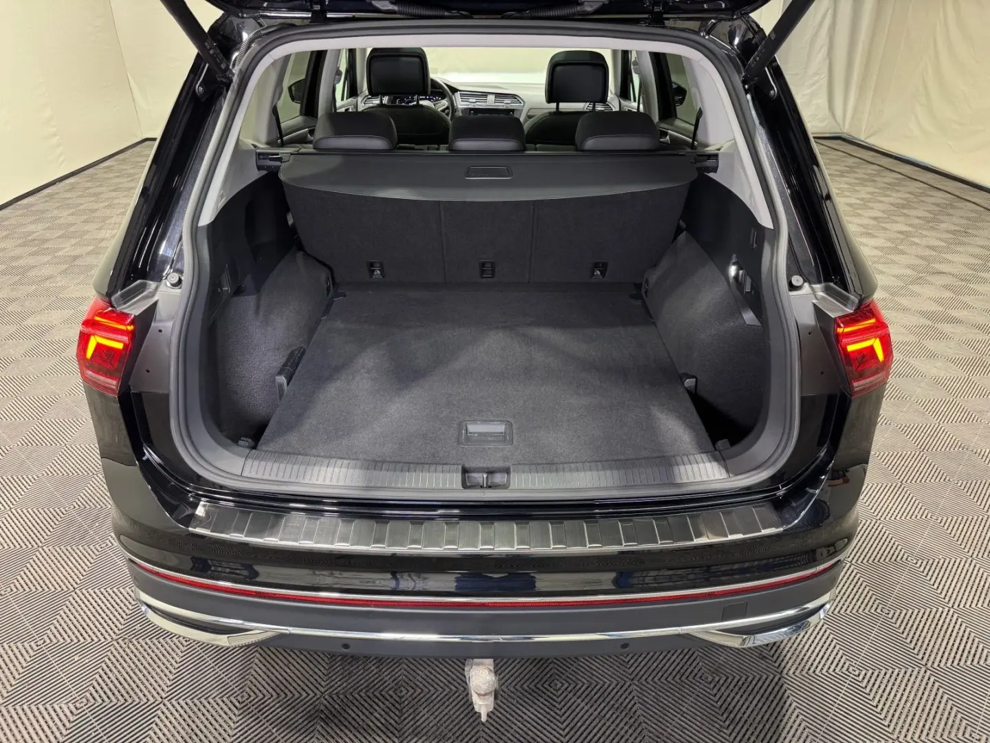 Volkswagen Tiguan Allspace Elegance 2.0 TDI DSG 4M MATRIX