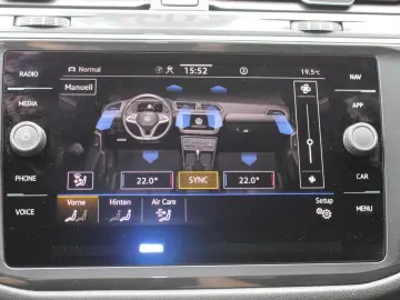 Volkswagen Tiguan 2.0TDI R-LINE4x4 MATRIX PANO 7SITZE NAVI