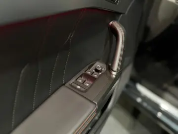 Formentor VZ 4Drive  Brembo Beats Audiosystem