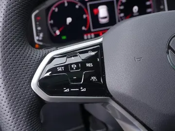 Volkswagen Tiguan Allspace 2.0 TDI R-Line 4M PANO MATRIX