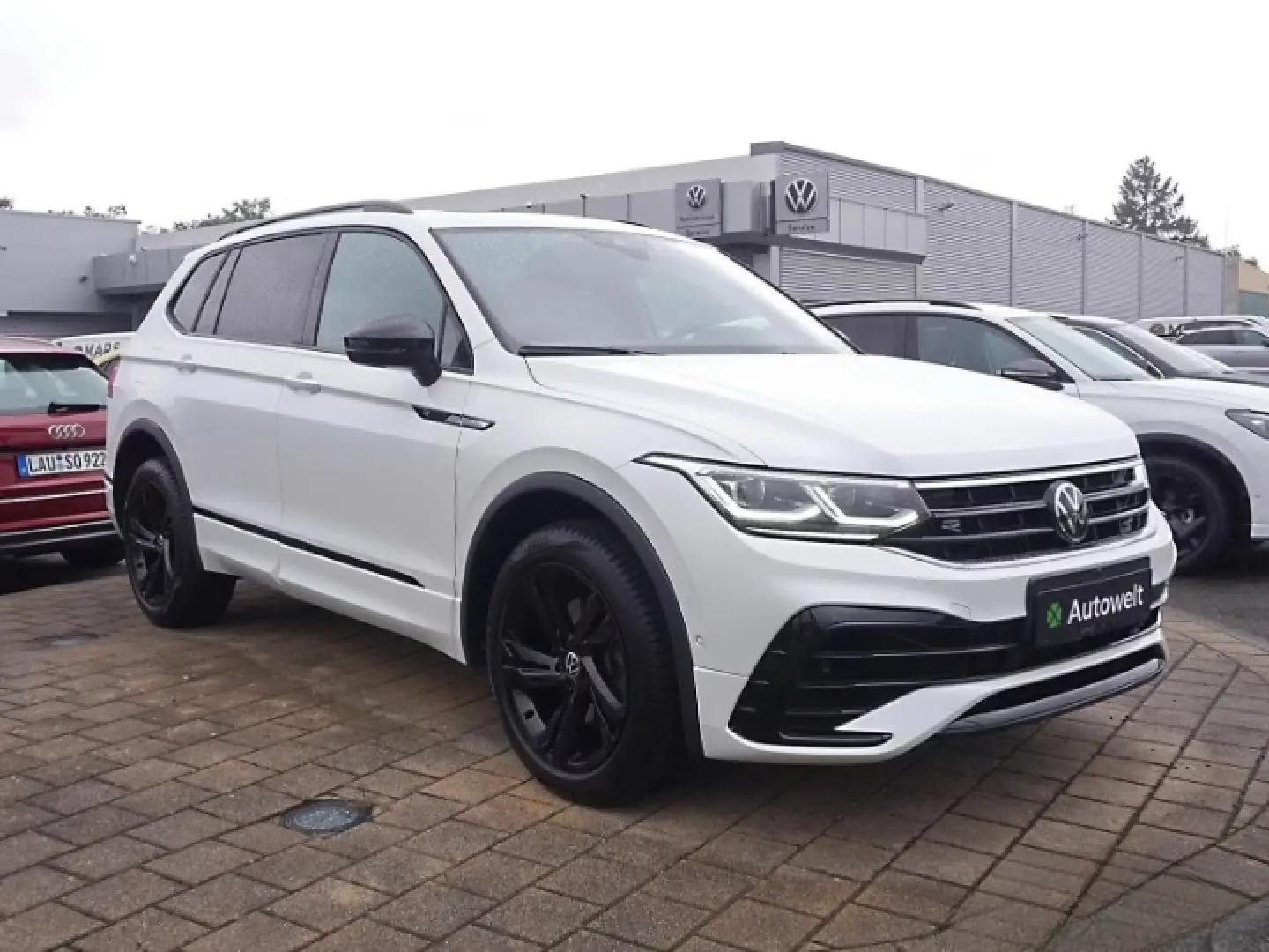 Volkswagen Tiguan Allspace 2.0 TDI R-Line 4M PANO MATRIX