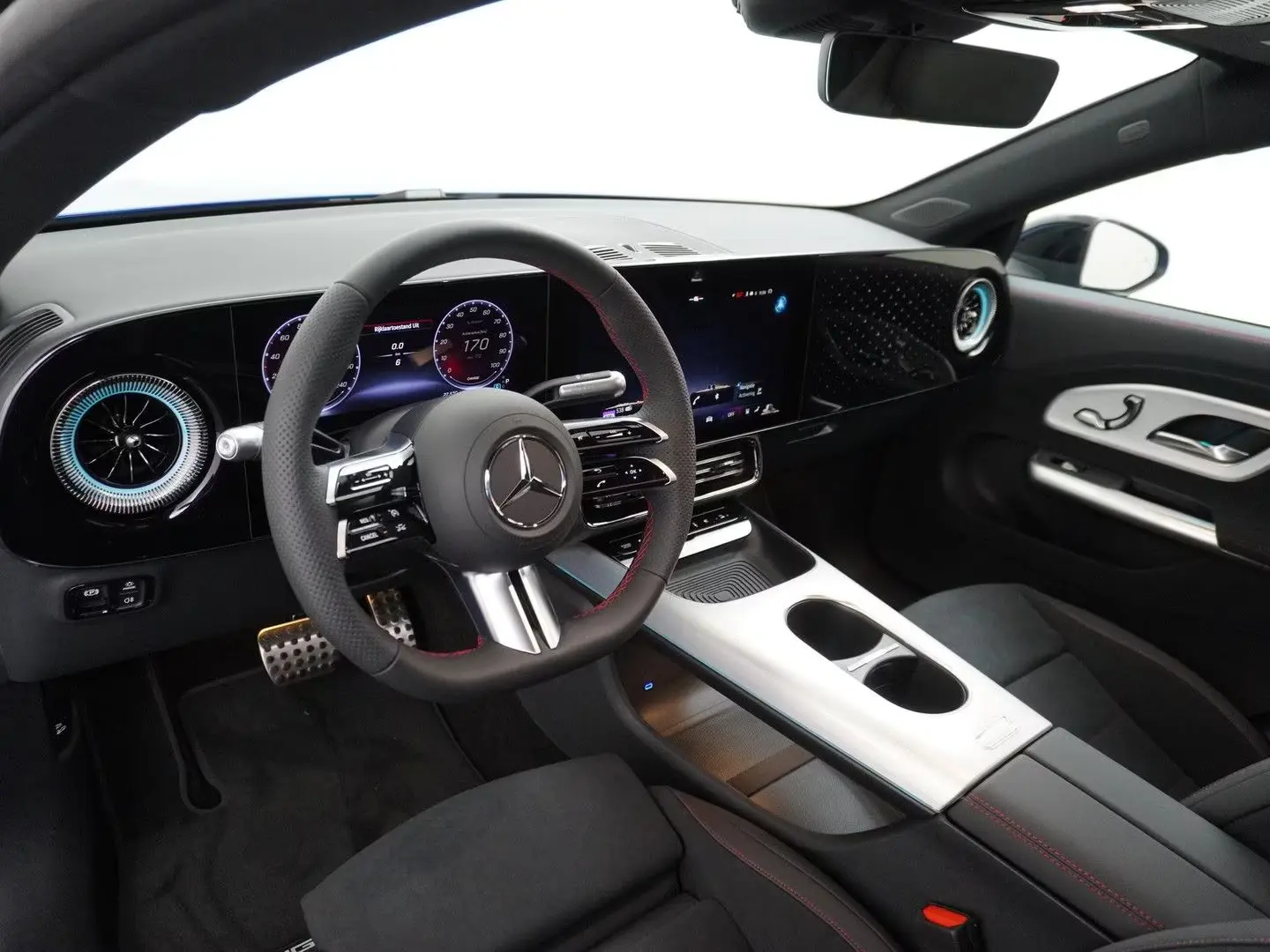 Mercedes-Benz CLA 250 Launch Edition 85 kWh