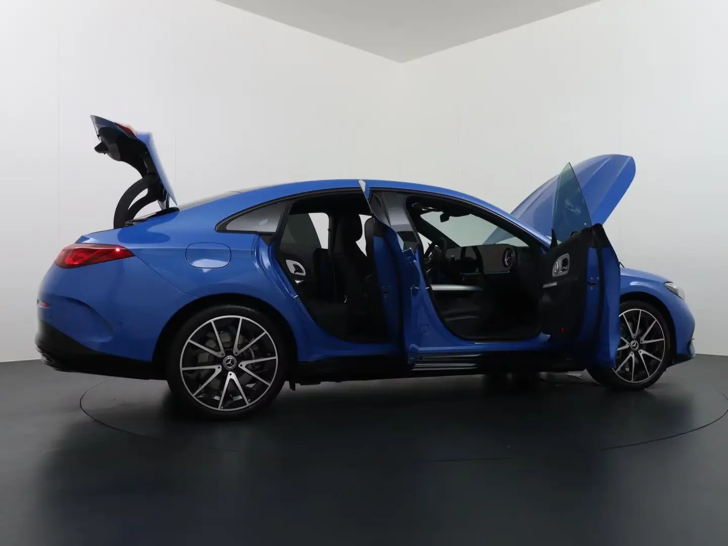 Mercedes-Benz CLA 250 Launch Edition 85 kWh