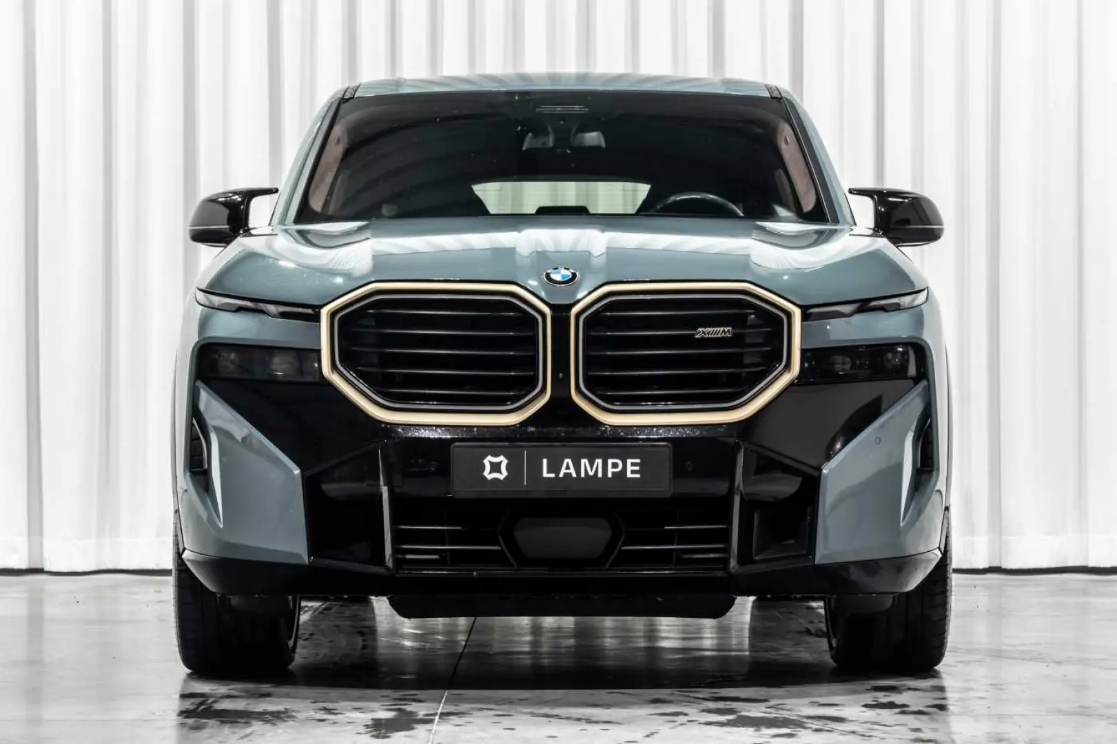 XM 4.4 V8 Individual Massage Trekhaak Bowers&Wil