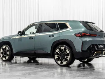 XM 4.4 V8 Individual Massage Trekhaak Bowers&Wil