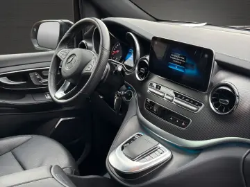 Mercedes-Benz V300d 4-Matic Lang AMG Night