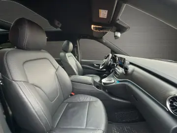 Mercedes-Benz V300d 4-Matic Lang AMG Night