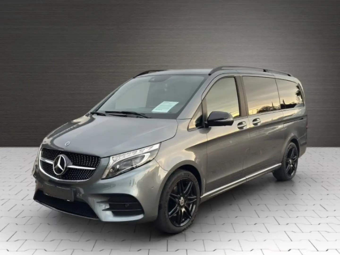 Mercedes-Benz V300d 4-Matic Lang AMG Night